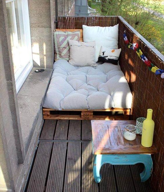 balkon minimalis sederhana